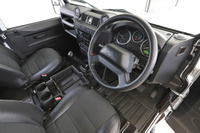 2012 Land Rover DEFENDER 11 S 5D