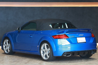 2017 Audi TT RS Roadster null