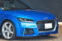 2017 Audi TT RS Roadster null