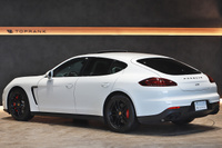 2015 Porsche PANAMERA null