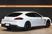 2015 Porsche PANAMERA null