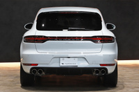 2021 Porsche MACAN null