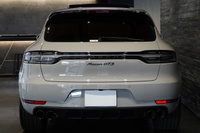 2021 Porsche MACAN null