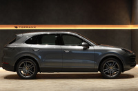 2021 Porsche CAYENNE null