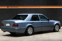 1994 Mercedes-Benz E CLASS null