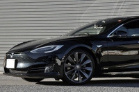 2016 TESLA model S null
