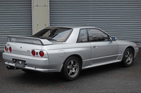 1994 Nissan SKYLINE GT-R BNR32 R32 GT-R, NISMO Muffler, NISMO Tower bar