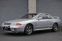 1994 Nissan SKYLINE GT-R BNR32 R32 GT-R, NISMO Muffler, NISMO Tower bar