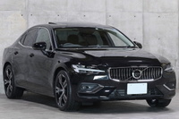 2022 Volvo S60 null