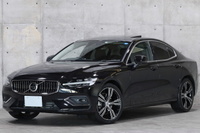 2022 Volvo S60 null