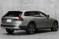 2022 Volvo V90 null