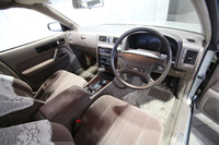 1992 Nissan GLORIA 