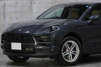 2021 Porsche MACAN null