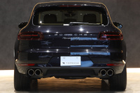 2017 Porsche MACAN null