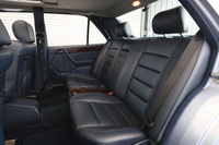 1994 Mercedes-Benz E CLASS null