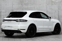 2021 Porsche MACAN null