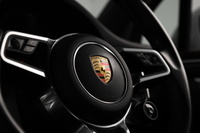 2021 Porsche MACAN null