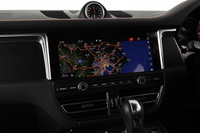 2021 Porsche MACAN null