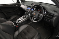 2021 Porsche MACAN 