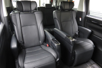 2019 Toyota ALPHARD 2.5 SC PACKAGE