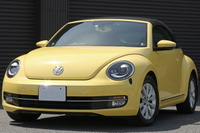 2013 Volkswagen THE BEETLE CABRIOLET null