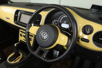 2013 Volkswagen THE BEETLE CABRIOLET null