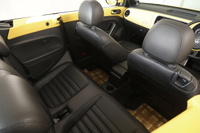 2013 Volkswagen THE BEETLE CABRIOLET null