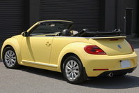 2013 Volkswagen THE BEETLE CABRIOLET null