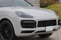 2022 Porsche CAYENNE null