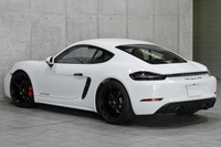 2024 Porsche 718 CAYMAN null