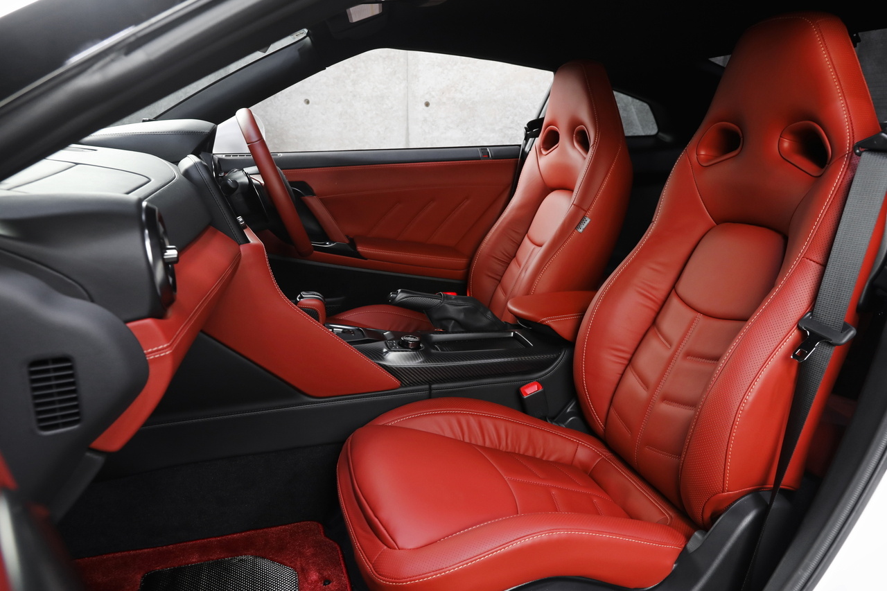 2024 Nissan GT-R R35 GT-R Premium Edition, MY24, Fashionable Interior: Amber Red, ONE OWNER LOW Mileage