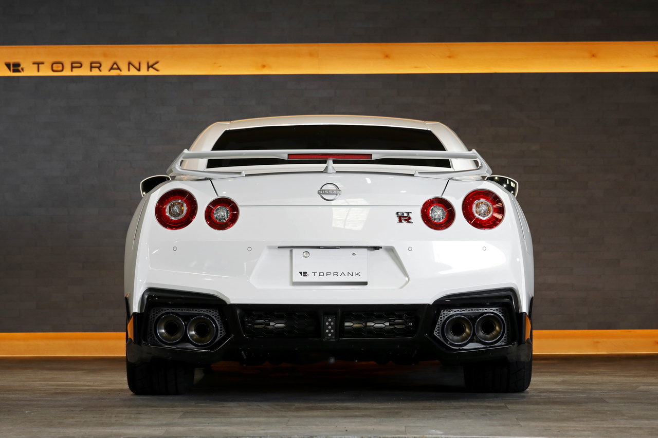 2024 Nissan GT-R R35 GT-R Premium Edition, MY24, Fashionable Interior: Amber Red, ONE OWNER LOW Mileage