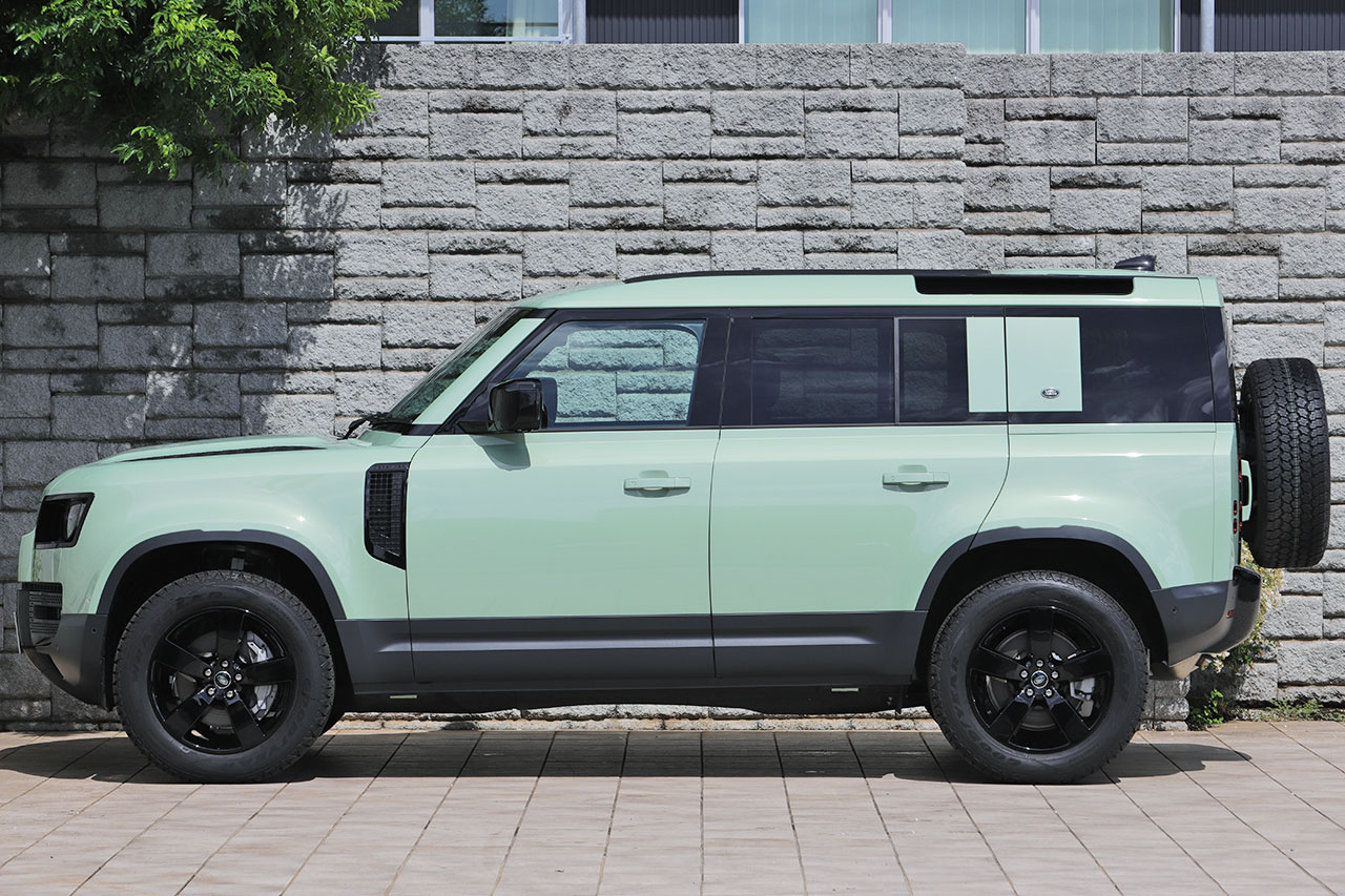 2023 Land Rover DEFENDER 