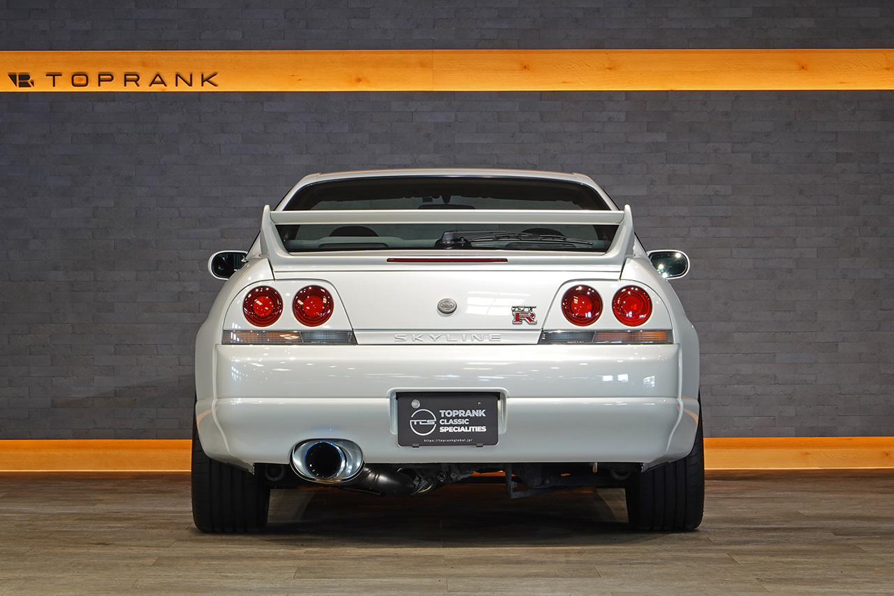 1996 Nissan SKYLINE GT-R BCNR33 R33 Skyline GT-R, Aftermarket Pearl White, Advan Racing 18 inch Wheels, HKS Muffler