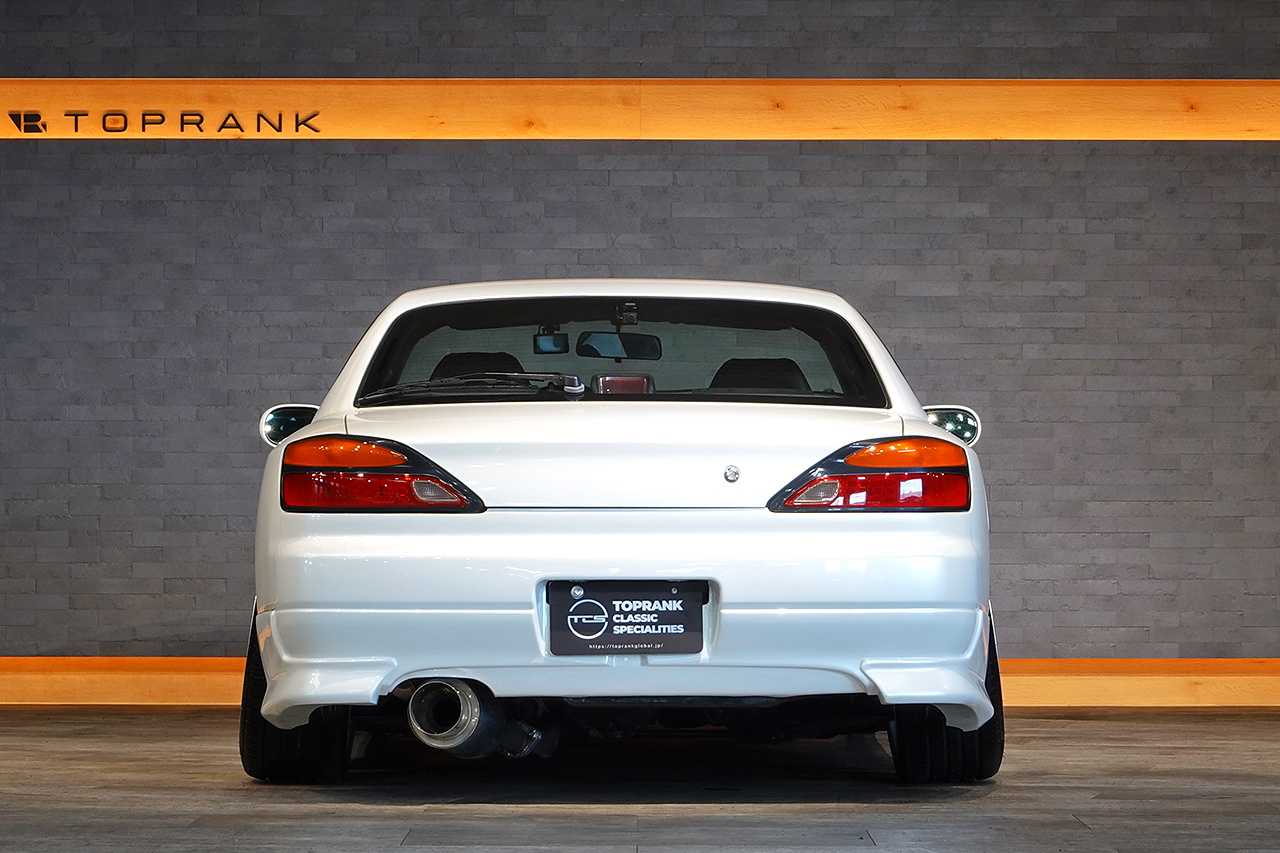 2000 Nissan SILVIA S15 Silvia Spec-S, BLITZ Air Cleaner, Aftermarket Exhaust Manifold