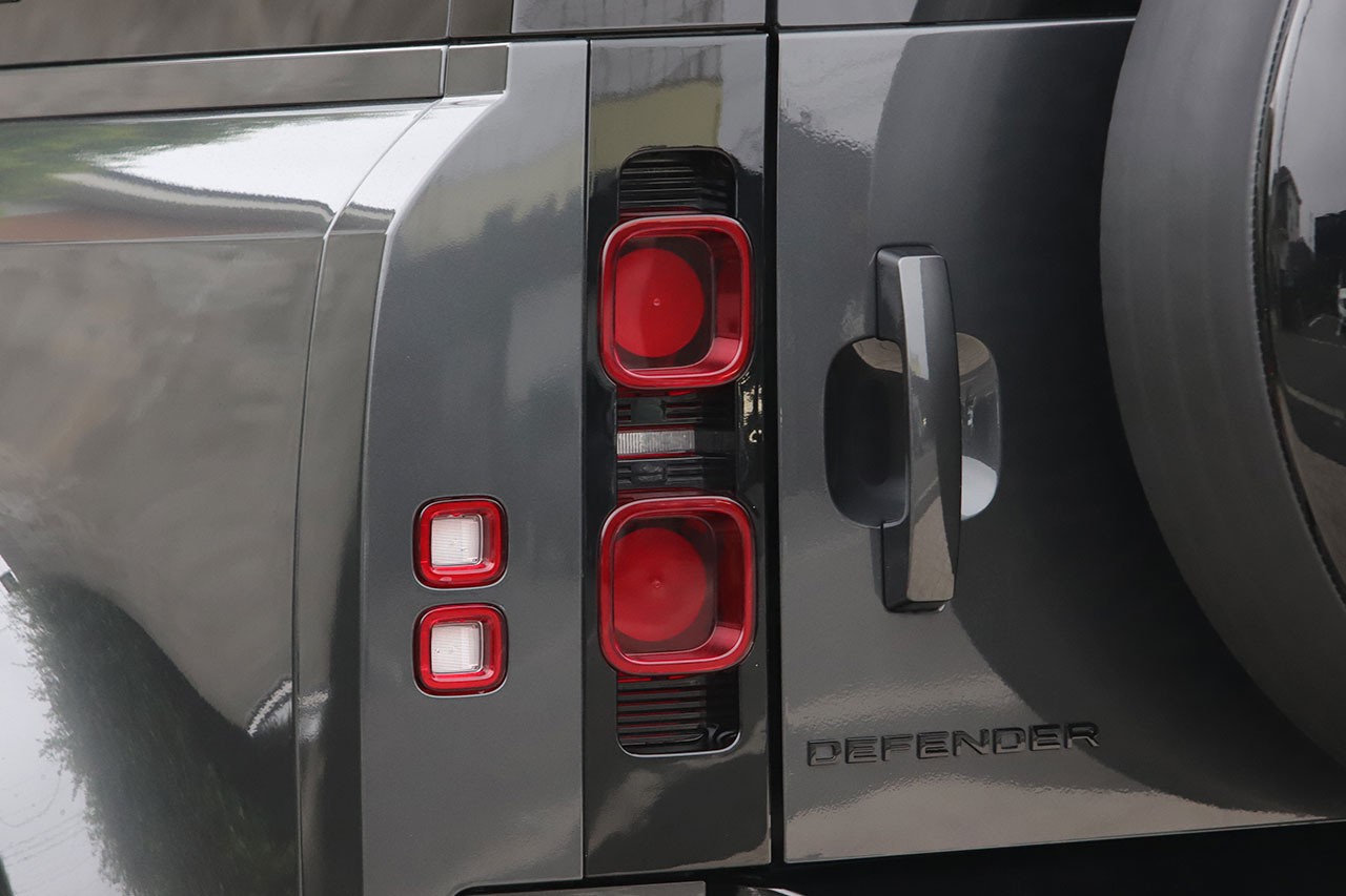 2023 Land Rover DEFENDER 