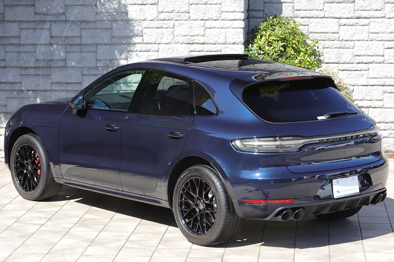 2021 Porsche MACAN null