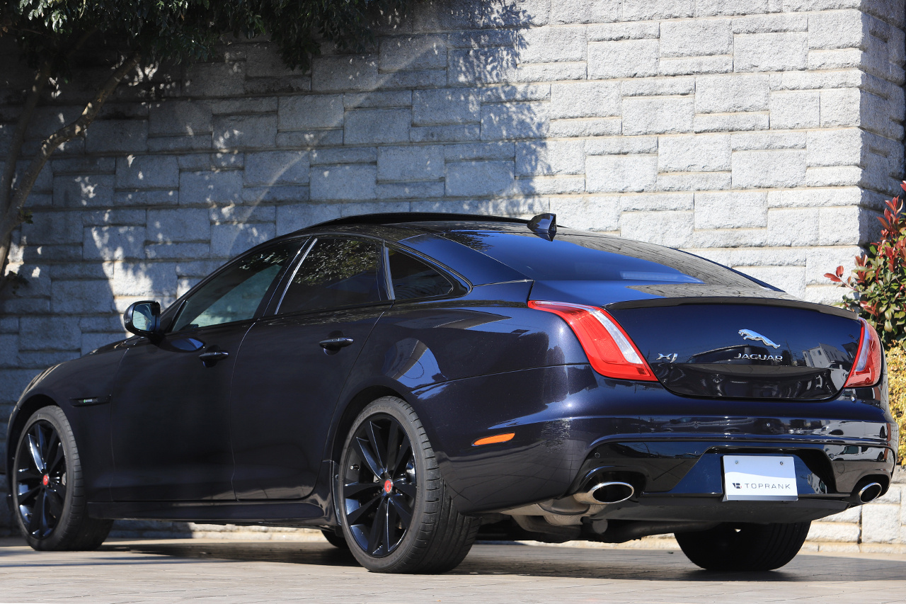 2017 Jaguar XJ null