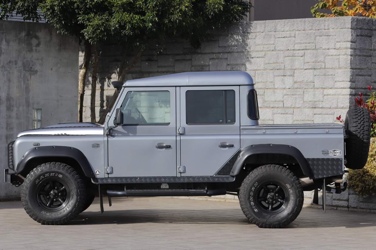 2011 Land Rover DEFENDER null