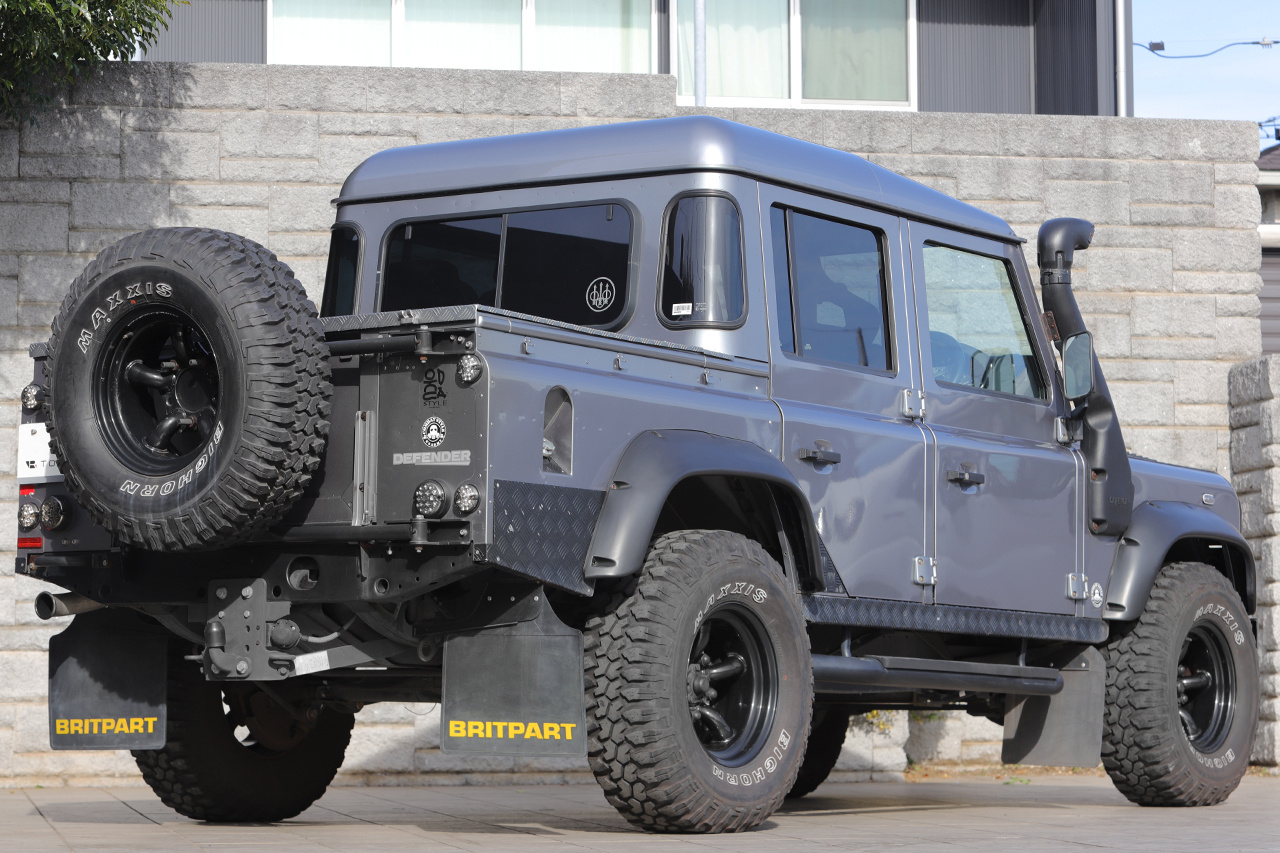 2011 Land Rover DEFENDER null