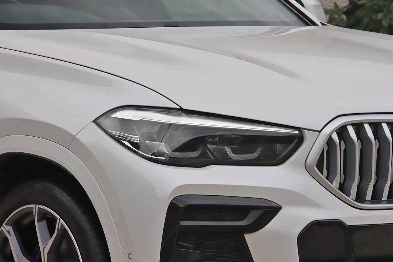 2022 BMW X6 null