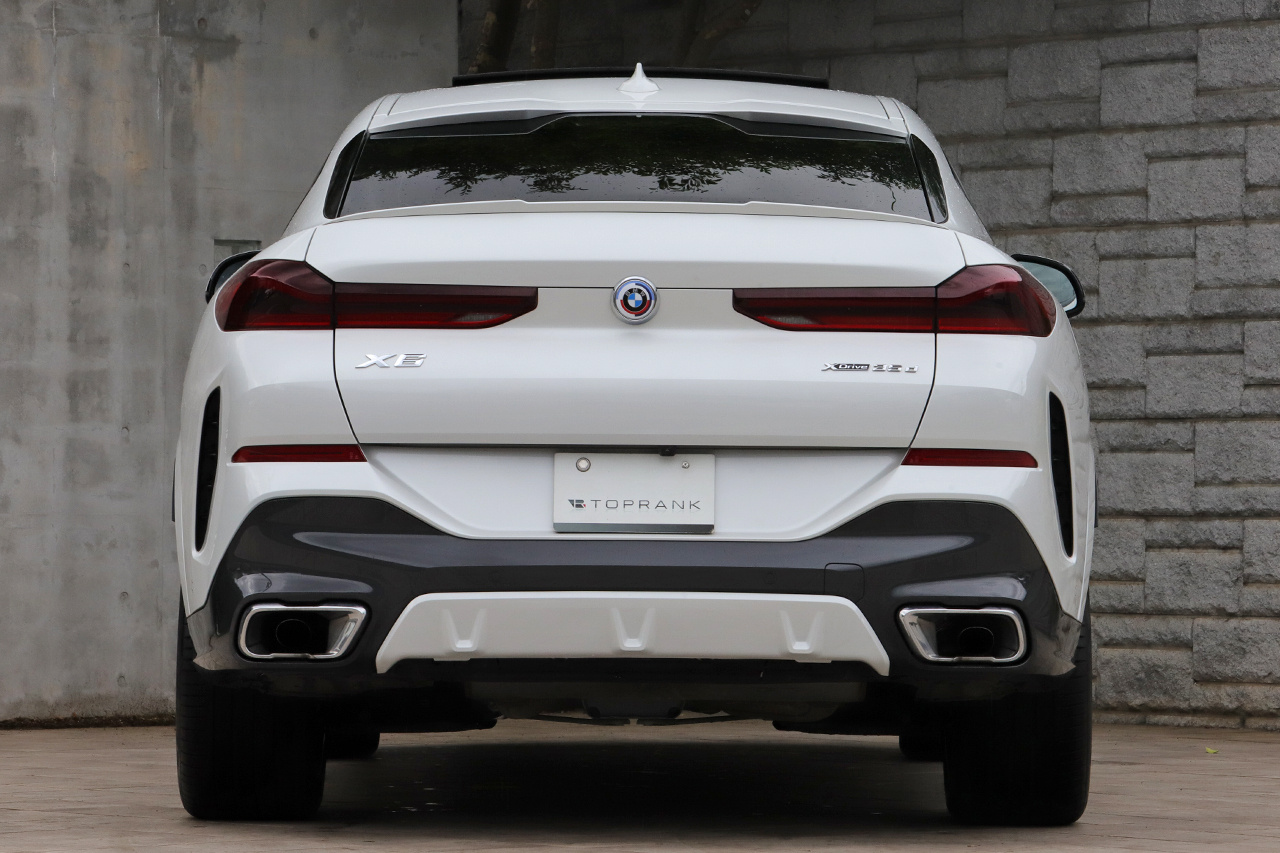 2022 BMW X6 null