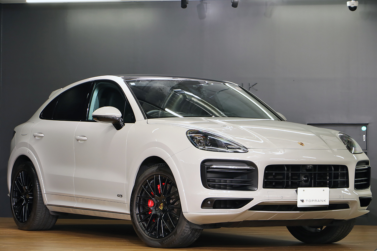 2021 Porsche CAYENNE null