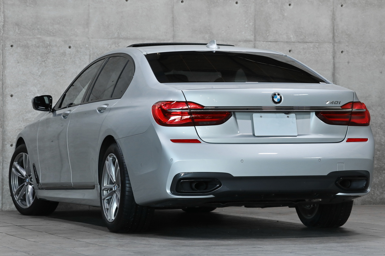 2016 BMW 7 SERIES null