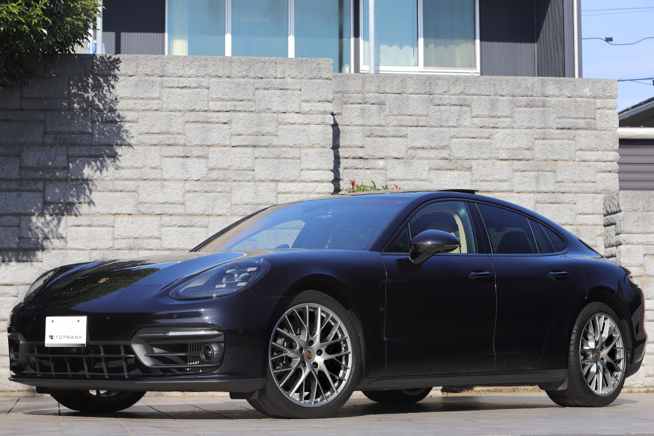 2021 Porsche PANAMERA null