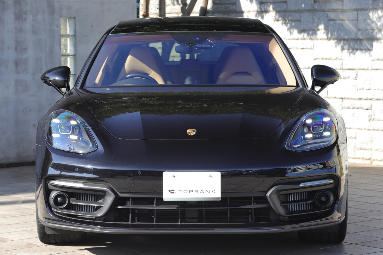 2021 Porsche PANAMERA null