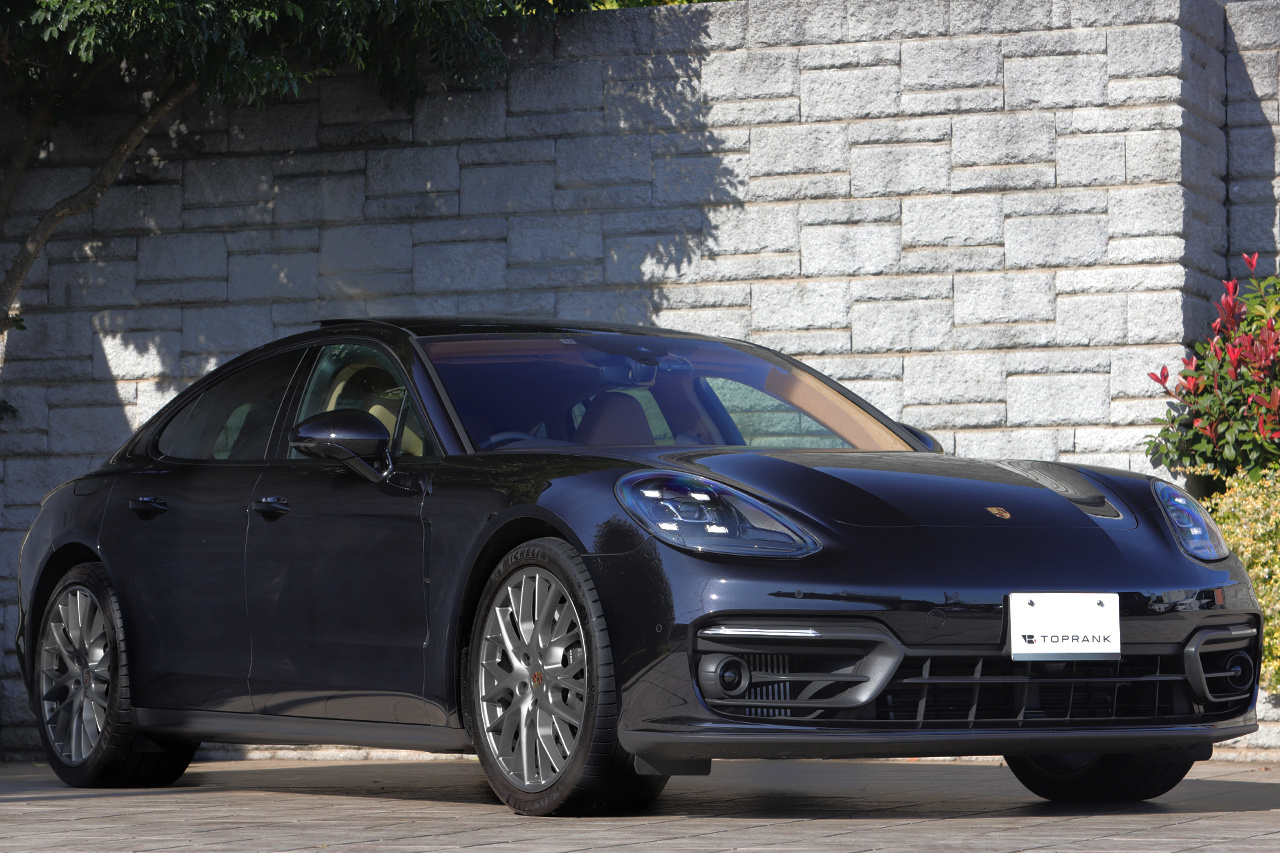 2021 Porsche PANAMERA null