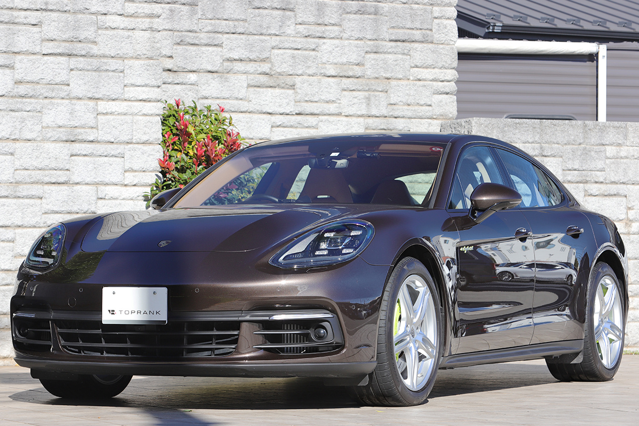 2020 Porsche PANAMERA 