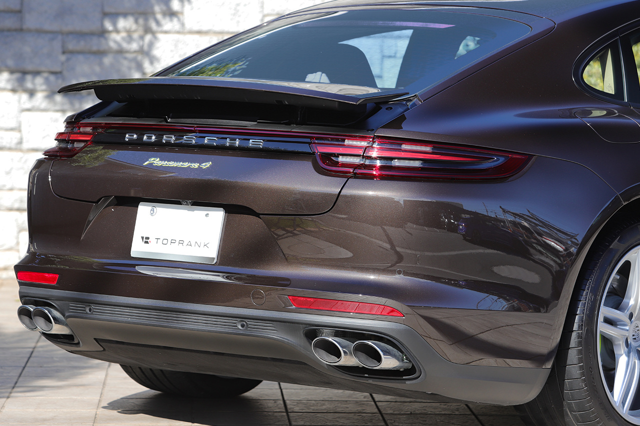 2020 Porsche PANAMERA 