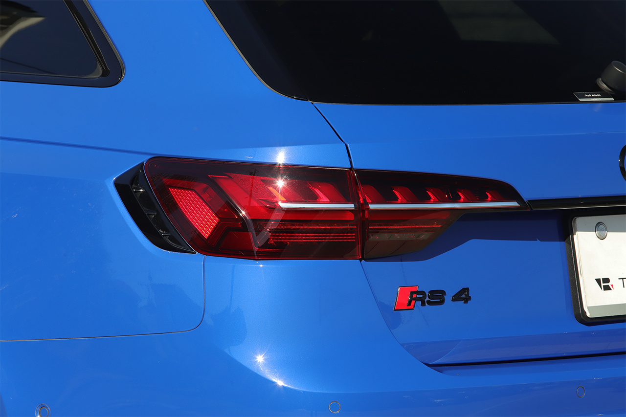 2020 Audi RS4 AVANT 